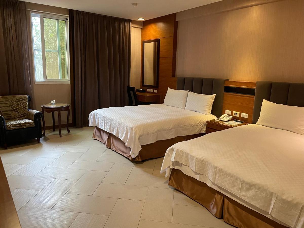 Chia Shih Pao Hotel Taibao Exteriör bild