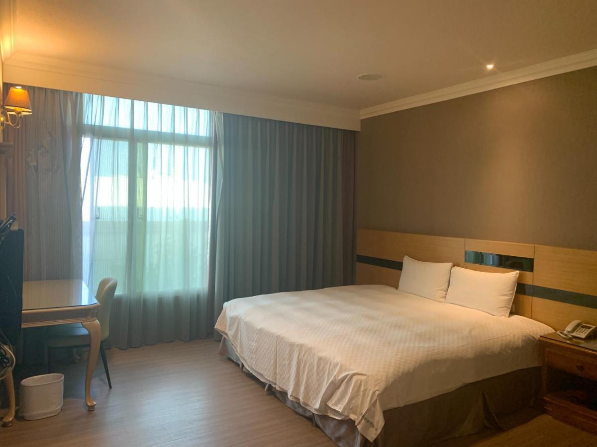 Chia Shih Pao Hotel Taibao Exteriör bild