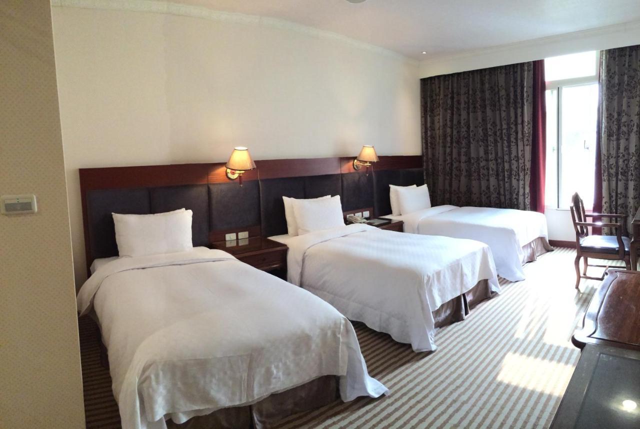 Chia Shih Pao Hotel Taibao Exteriör bild