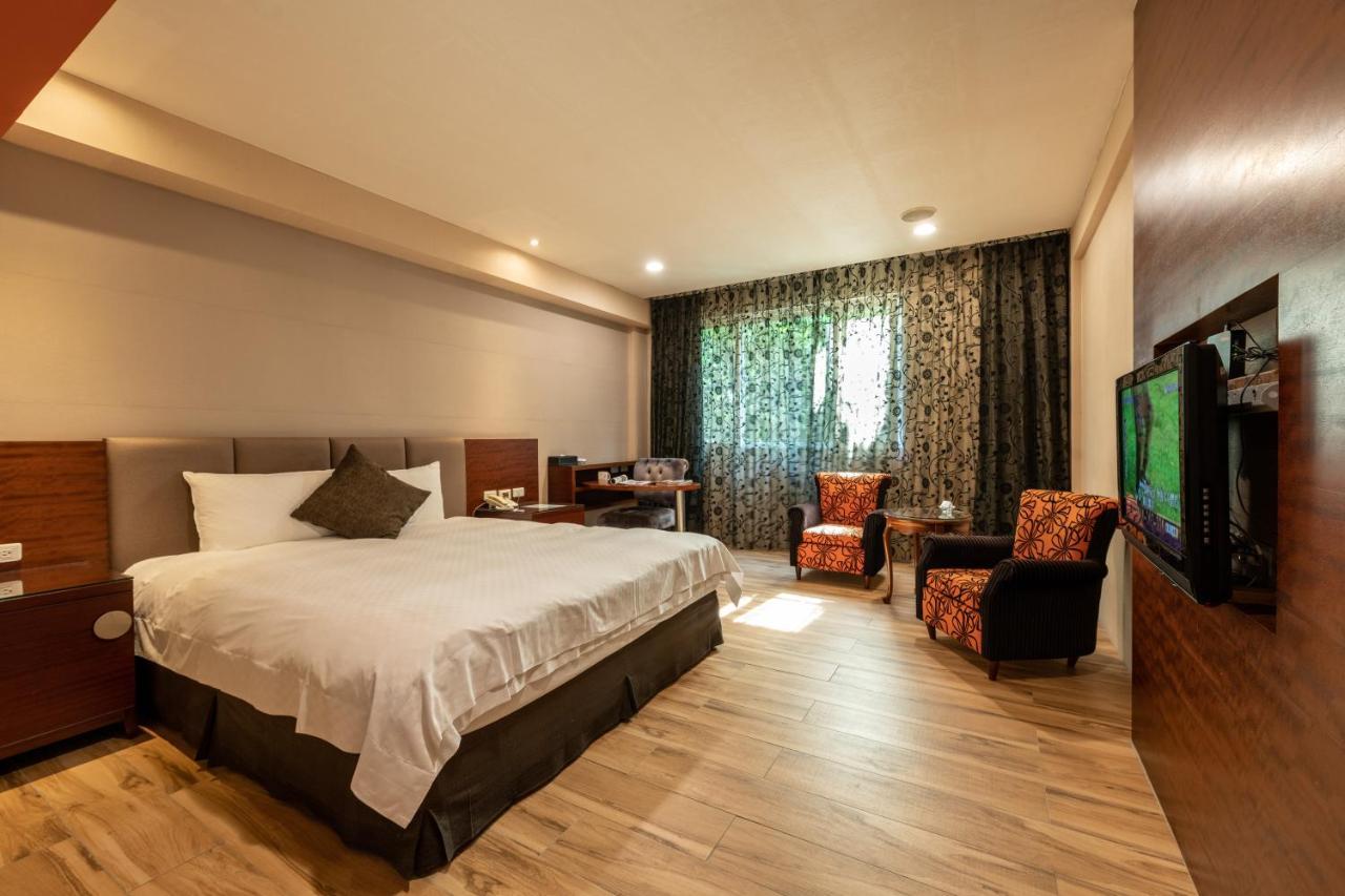 Chia Shih Pao Hotel Taibao Exteriör bild