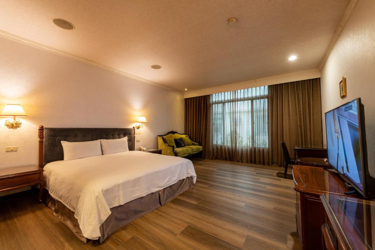 Chia Shih Pao Hotel Taibao Exteriör bild