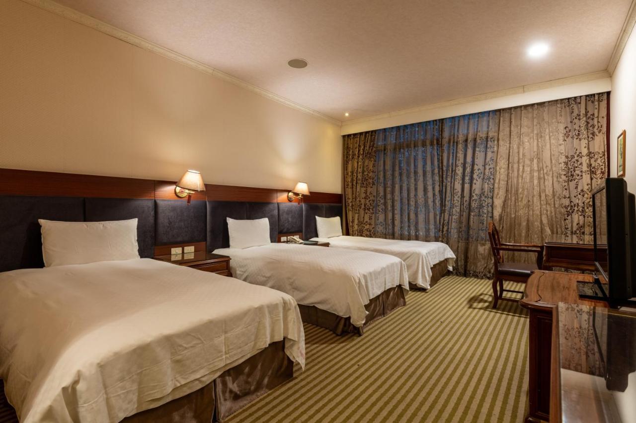 Chia Shih Pao Hotel Taibao Exteriör bild