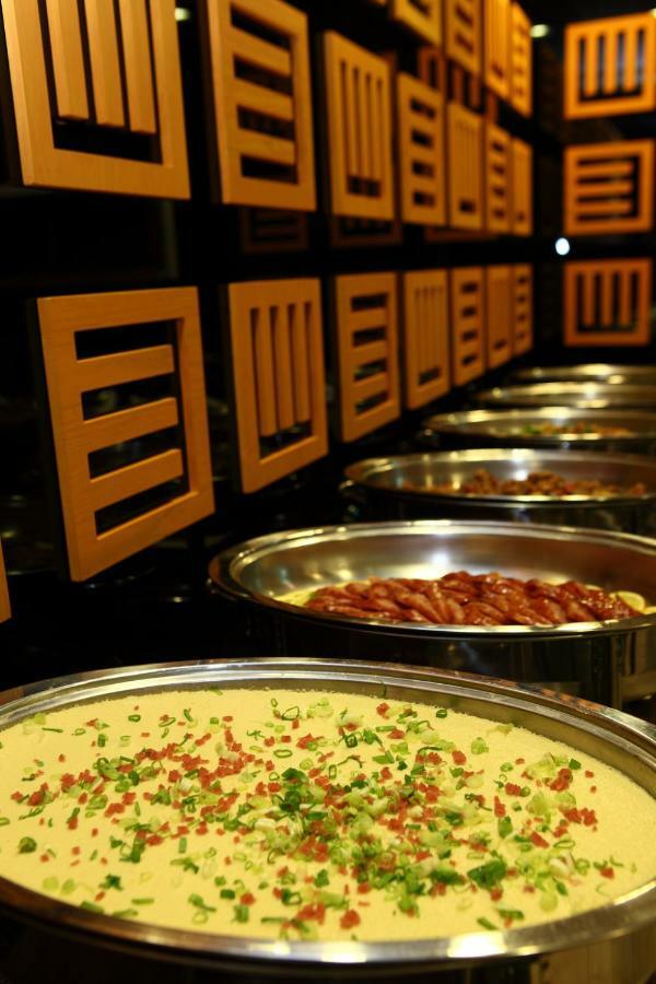 Chia Shih Pao Hotel Taibao Exteriör bild