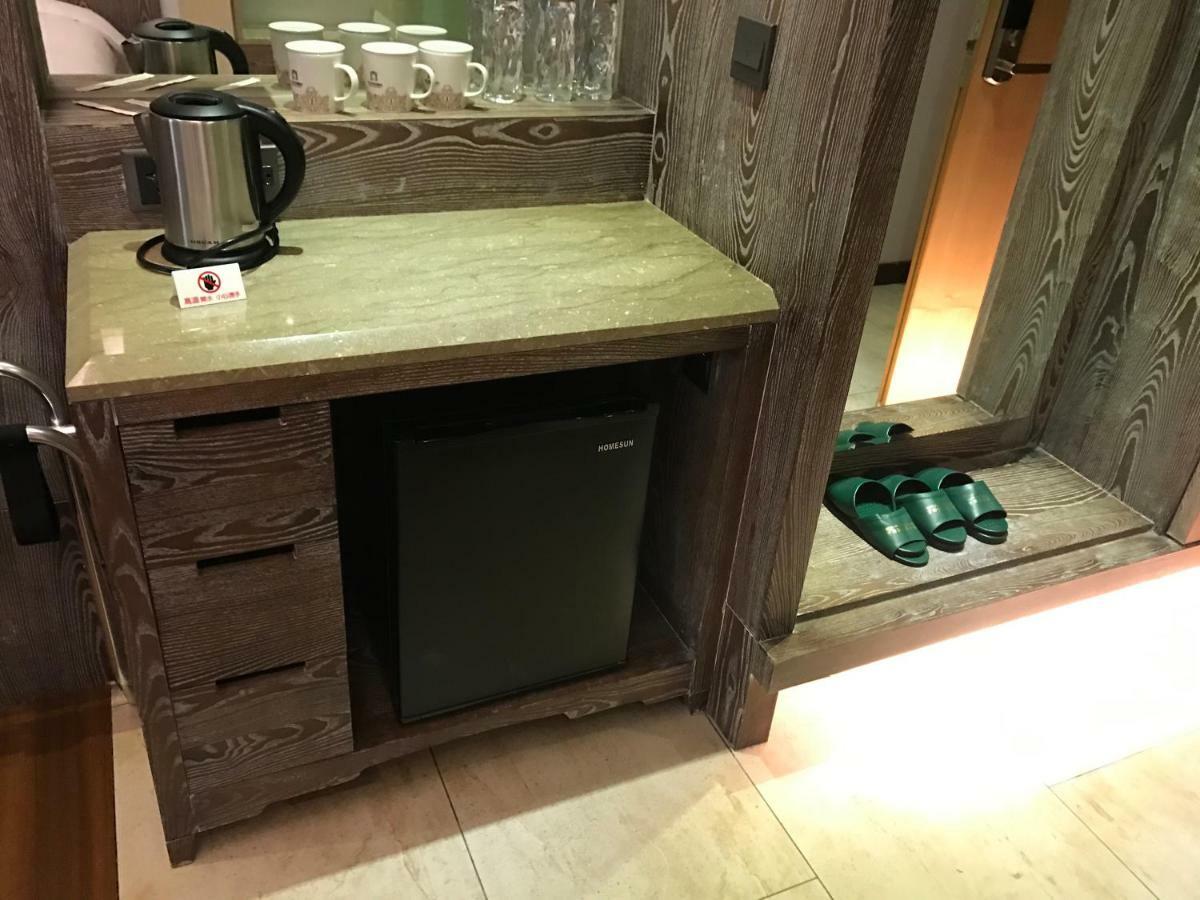 Chia Shih Pao Hotel Taibao Exteriör bild
